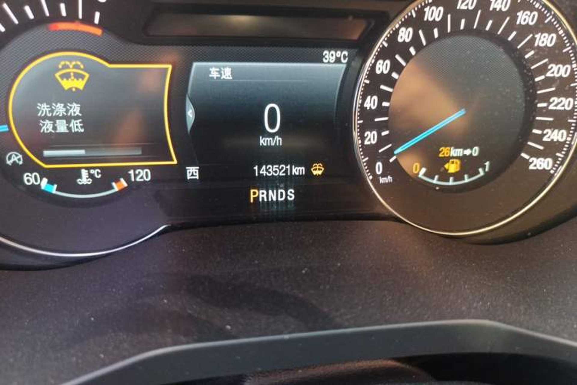 Used Ford Taurus 2018 EcoBoost 245 Premier Edition China VI Standard Odometer Close Up