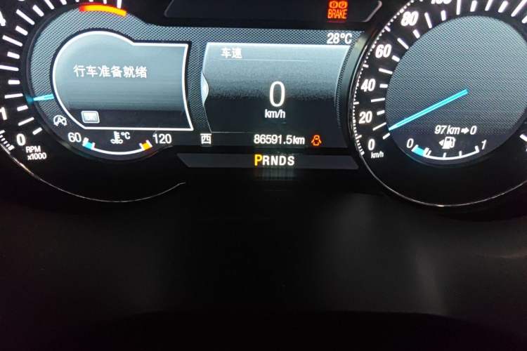 Used Ford Taurus 2018 EcoBoost 245 Premier Edition China V Standard Odometer Close Up