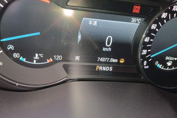 Used Ford Taurus 2018 EcoBoost 245 Premier Edition China V Standard Odometer Close Up