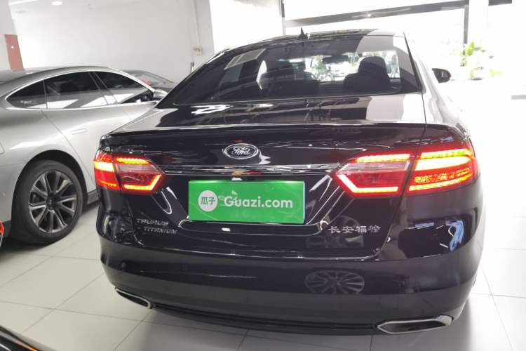 Used Ford Taurus 2018 EcoBoost 245 Premier Edition China VI Standard Rear