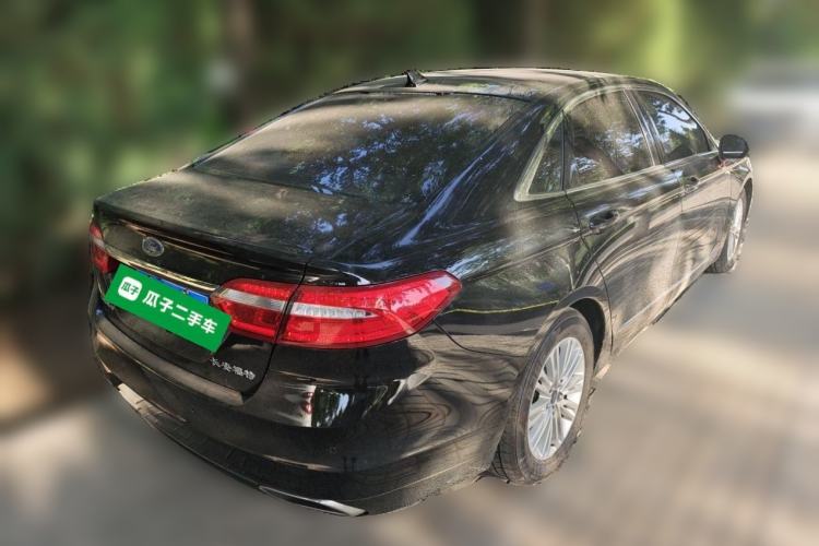 Used Ford Taurus 2018 EcoBoost 245 Fashion Edition China V Standard Rear Right 45 Deg
