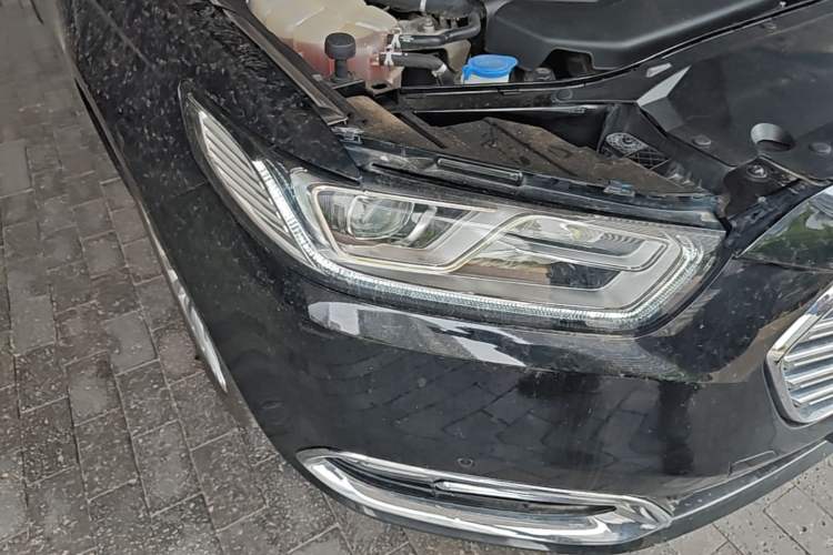 Used Ford Taurus 2018 EcoBoost 245 Premier Edition China V Standard Right Front Headlight