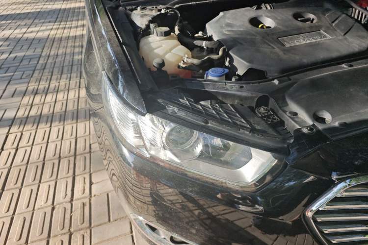 Used Ford Taurus 2018 EcoBoost 245 Fashion Edition China V Standard Right Front Headlight