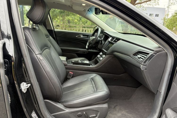 Used Ford Taurus 2018 EcoBoost 245 Fashion Edition China V Standard Right Front Seat