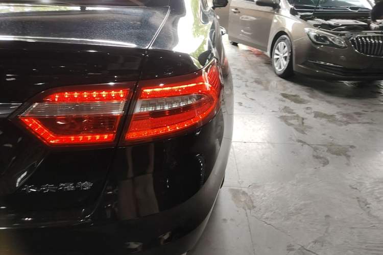 Used Ford Taurus 2018 EcoBoost 245 Premier Edition China V Standard Right Rear Taillight