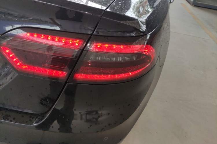 Used Ford Taurus 2018 EcoBoost 245 Premier Edition China V Standard Right Rear Taillight