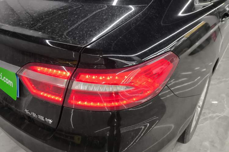 Used Ford Taurus 2018 EcoBoost 245 Cognac Special Edition China V Standard Right Rear Taillight