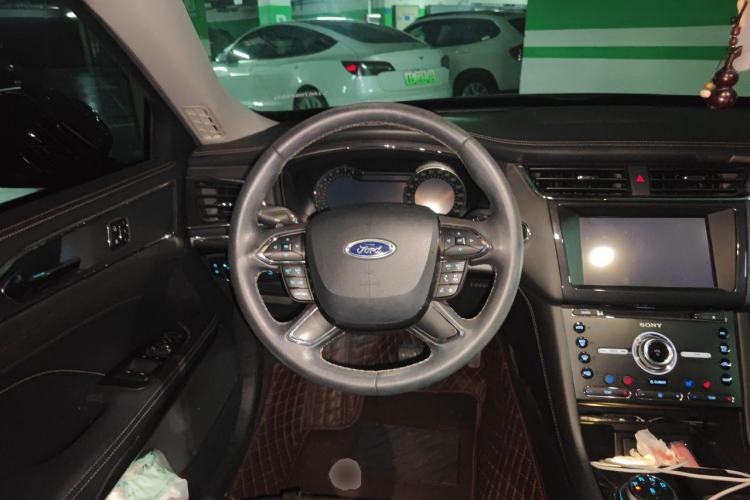 Used Ford Taurus 2018 EcoBoost 245 Premier Edition China V Standard Steering Wheel