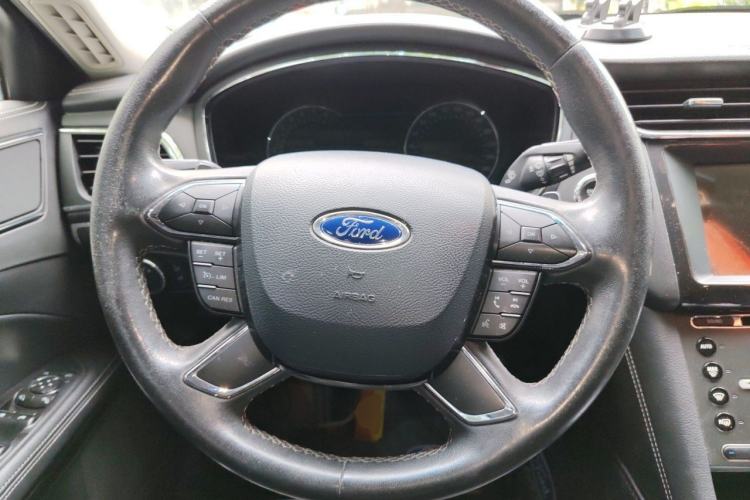 Used Ford Taurus 2018 EcoBoost 245 Premier Edition China V Standard Steering Wheel