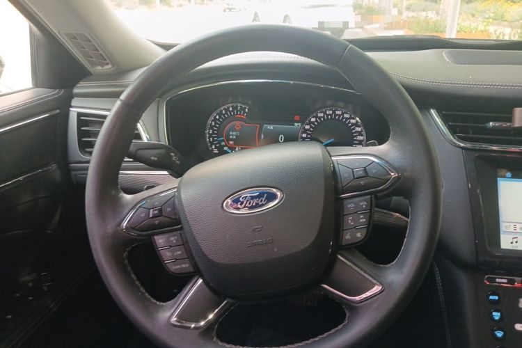 Used Ford Taurus 2018 EcoBoost 245 Premier Edition China V Standard Steering Wheel