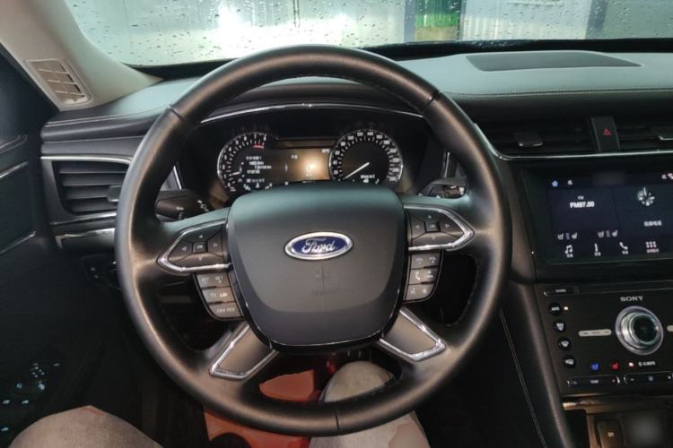 Used Ford Taurus 2018 EcoBoost 245 Premier Edition China V Standard Steering Wheel