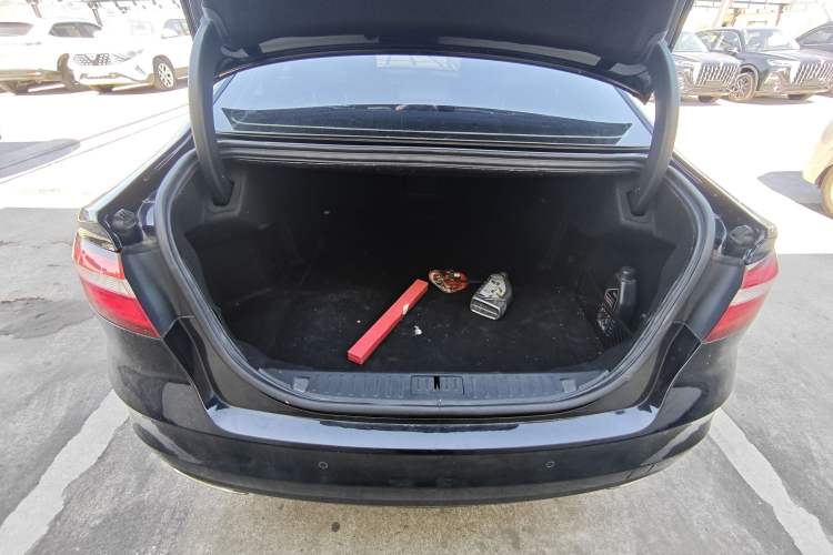 Used Ford Taurus 2018 EcoBoost 245 Fashion Edition China VI Standard Trunk