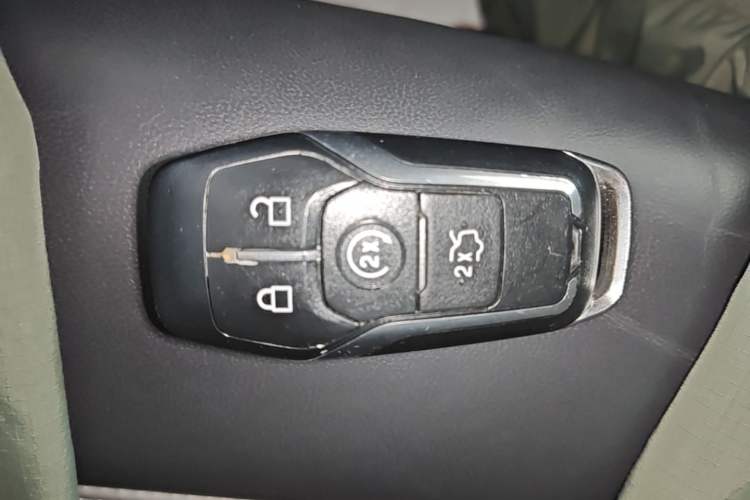 Used Ford Taurus 2018 EcoBoost 245 Premier Edition China V Standard Vehicle Key