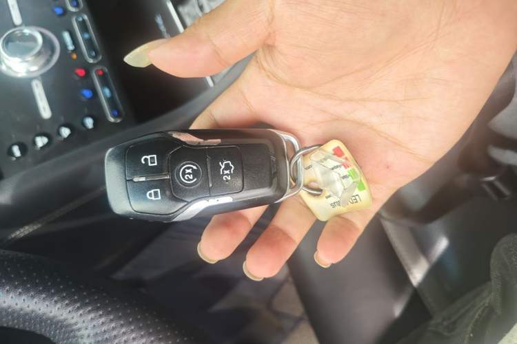 Used Ford Taurus 2018 EcoBoost 245 Premier Edition China V Standard Vehicle Key