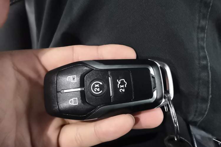 Used Ford Taurus 2018 EcoBoost 245 Premier Edition China V Standard Vehicle Key