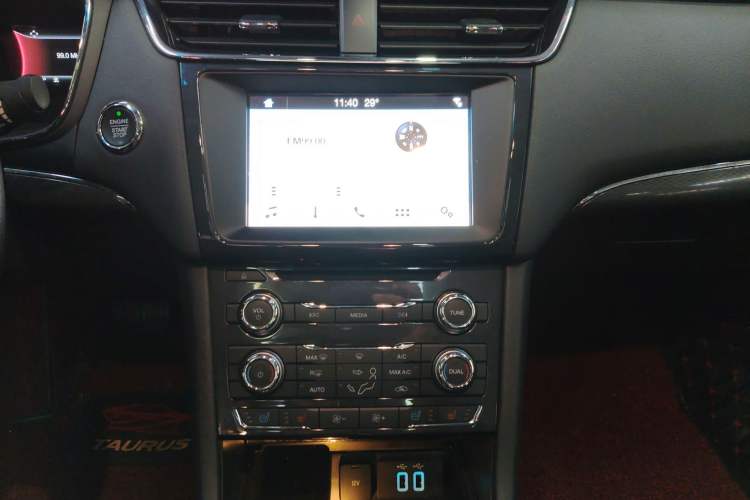 Used Ford Taurus 2018 EcoBoost 245 Fashion Edition China V Standard Audio And AC Panel