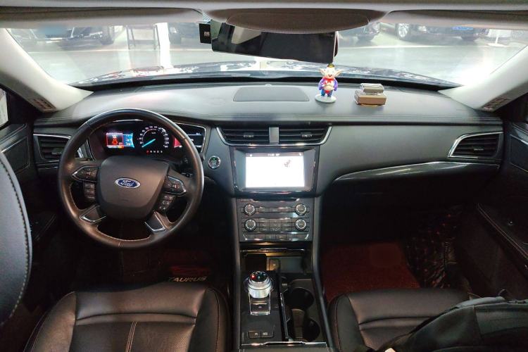 Used Ford Taurus 2018 EcoBoost 245 Fashion Edition China V Standard Center Console