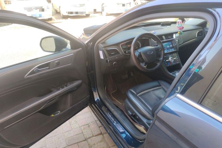 Used Ford Taurus 2018 EcoBoost 245 Premier Edition China V Standard Driver Seat