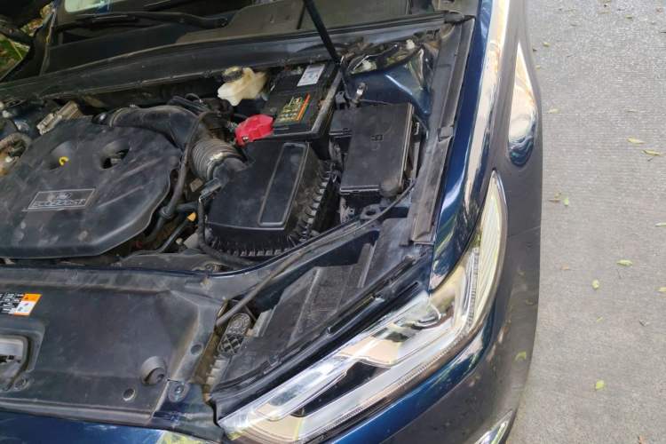 Used Ford Taurus 2018 EcoBoost 245 Premier Edition China V Standard Engine Bay Left