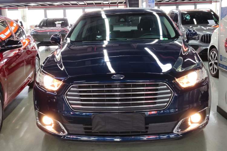 Used Ford Taurus 2018 EcoBoost 245 Fashion Edition China V Standard Front