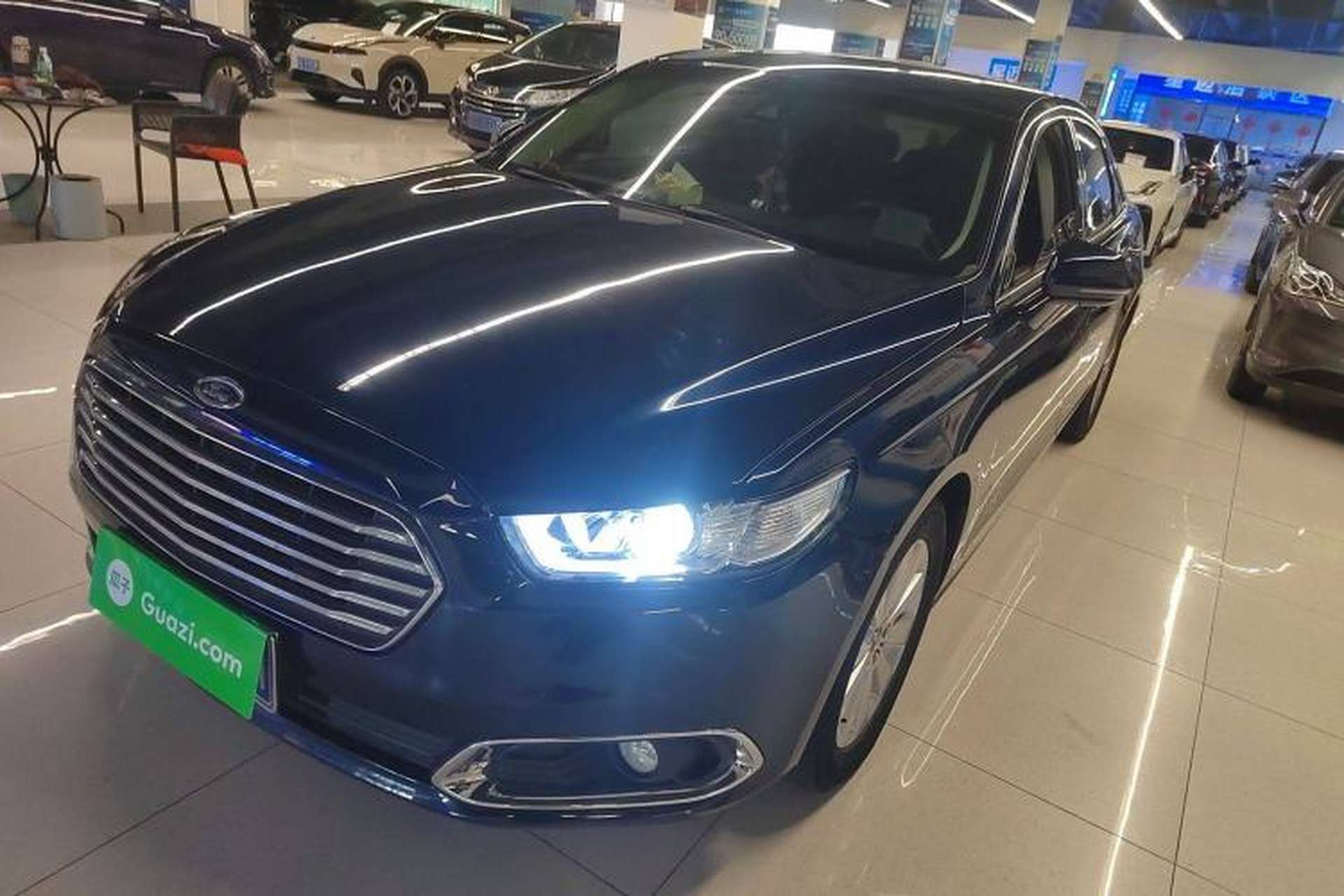 Used Ford Taurus 2018 EcoBoost 180 Luxury Model Front Left 45 Deg