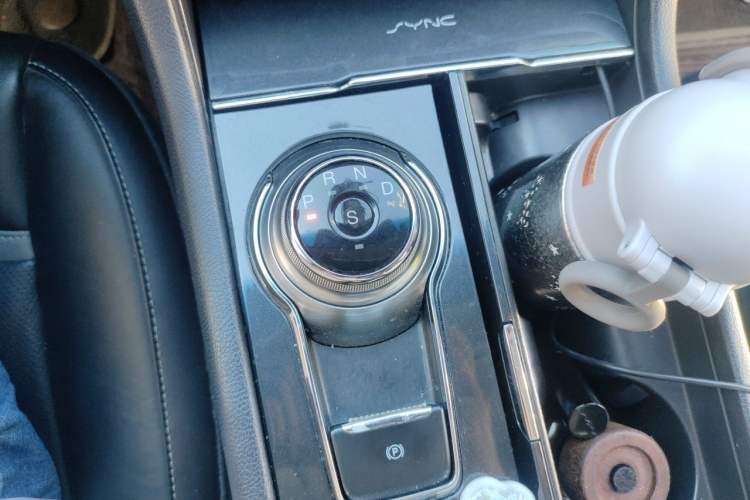 Used Ford Taurus 2018 EcoBoost 245 Premier Edition China V Standard Gear Lever