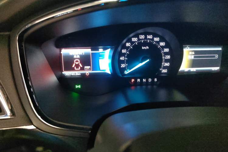 Used Ford Taurus 2018 EcoBoost 180 Luxury Model Instrument Cluster