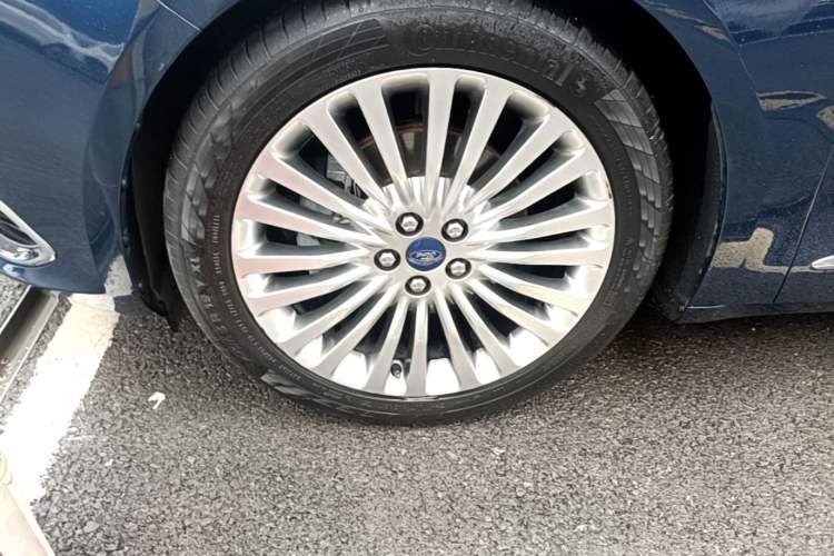 Used Ford Taurus 2018 EcoBoost 245 Premier Edition China V Standard Left Front Wheel Hub