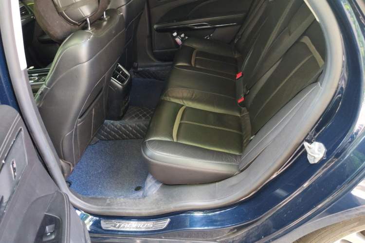 Used Ford Taurus 2018 EcoBoost 245 Premier Edition China V Standard Left Rear Seat