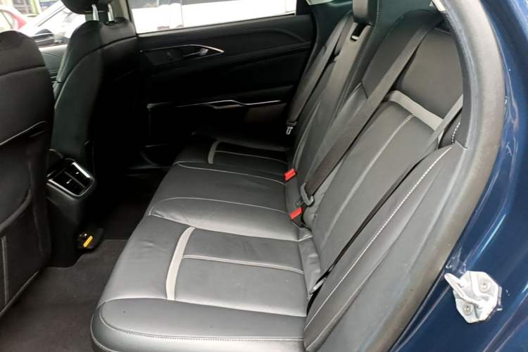 Used Ford Taurus 2018 EcoBoost 245 Premier Edition China V Standard Left Rear Seat
