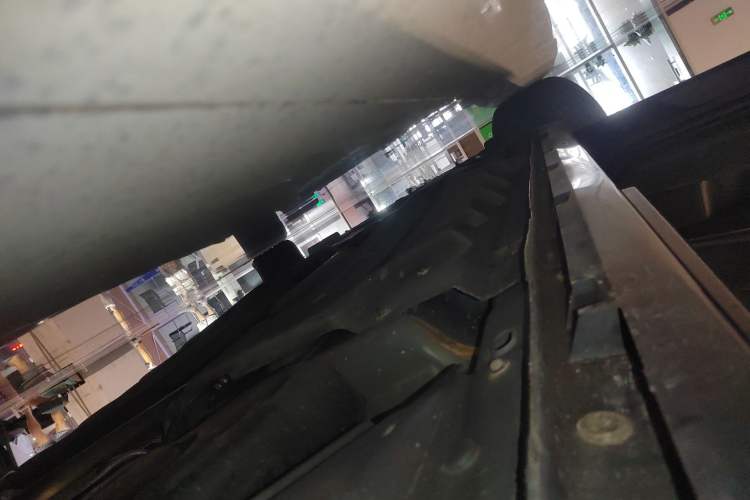 Used Ford Taurus 2018 EcoBoost 180 Luxury Model Left Side Sill