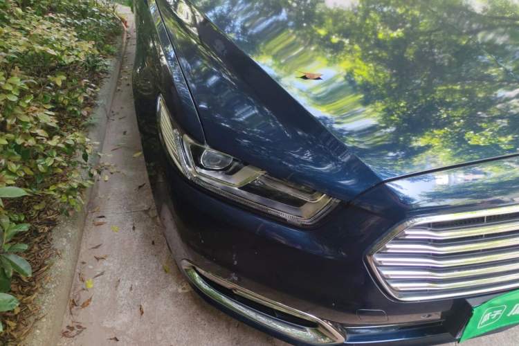 Used Ford Taurus 2018 EcoBoost 245 Premier Edition China V Standard Right Front Headlight
