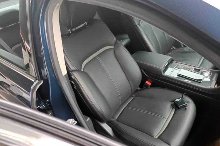 Used Ford Taurus 2018 EcoBoost 245 Premier Edition China V Standard Right Front Seat