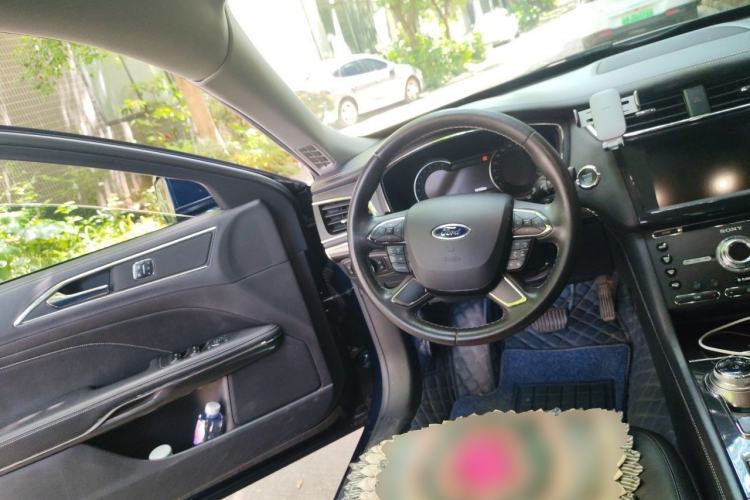 Used Ford Taurus 2018 EcoBoost 245 Premier Edition China V Standard Steering Wheel