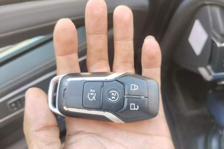 Used Ford Taurus 2018 EcoBoost 245 Premier Edition China V Standard Vehicle Key