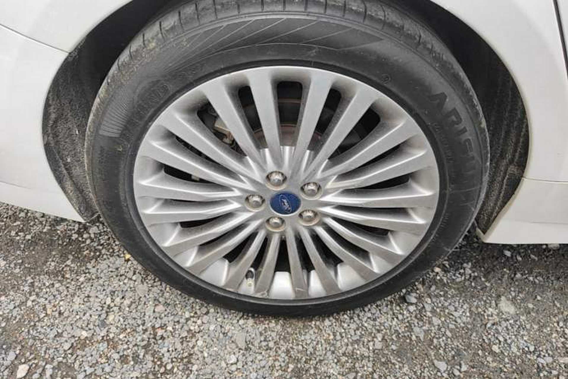 Used Ford Taurus 2018 EcoBoost 245 Premier Edition China VI Standard Exterior 5