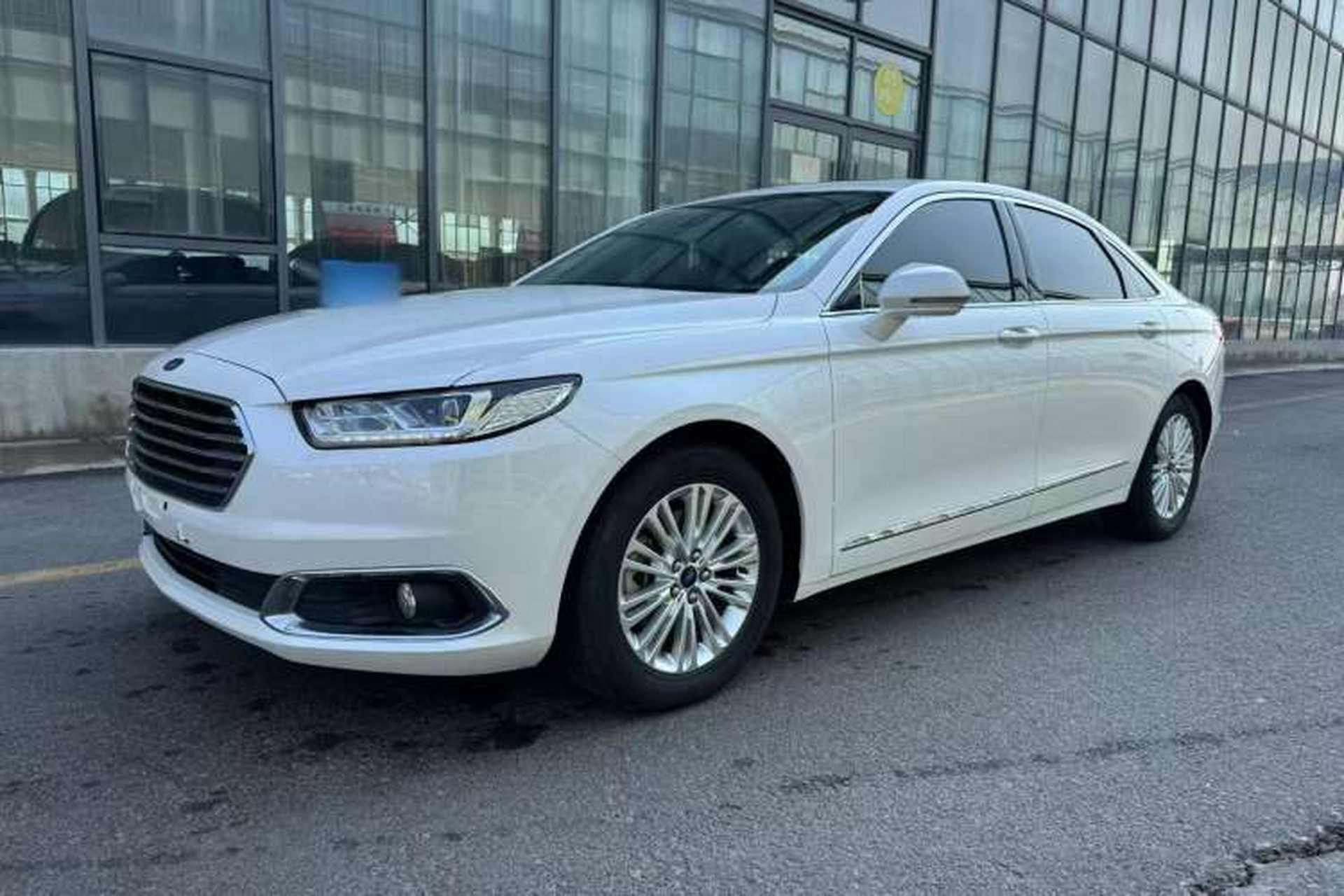 Used Ford Taurus 2018 EcoBoost 245 Fashion Edition China VI Standard Front Left 45 Deg