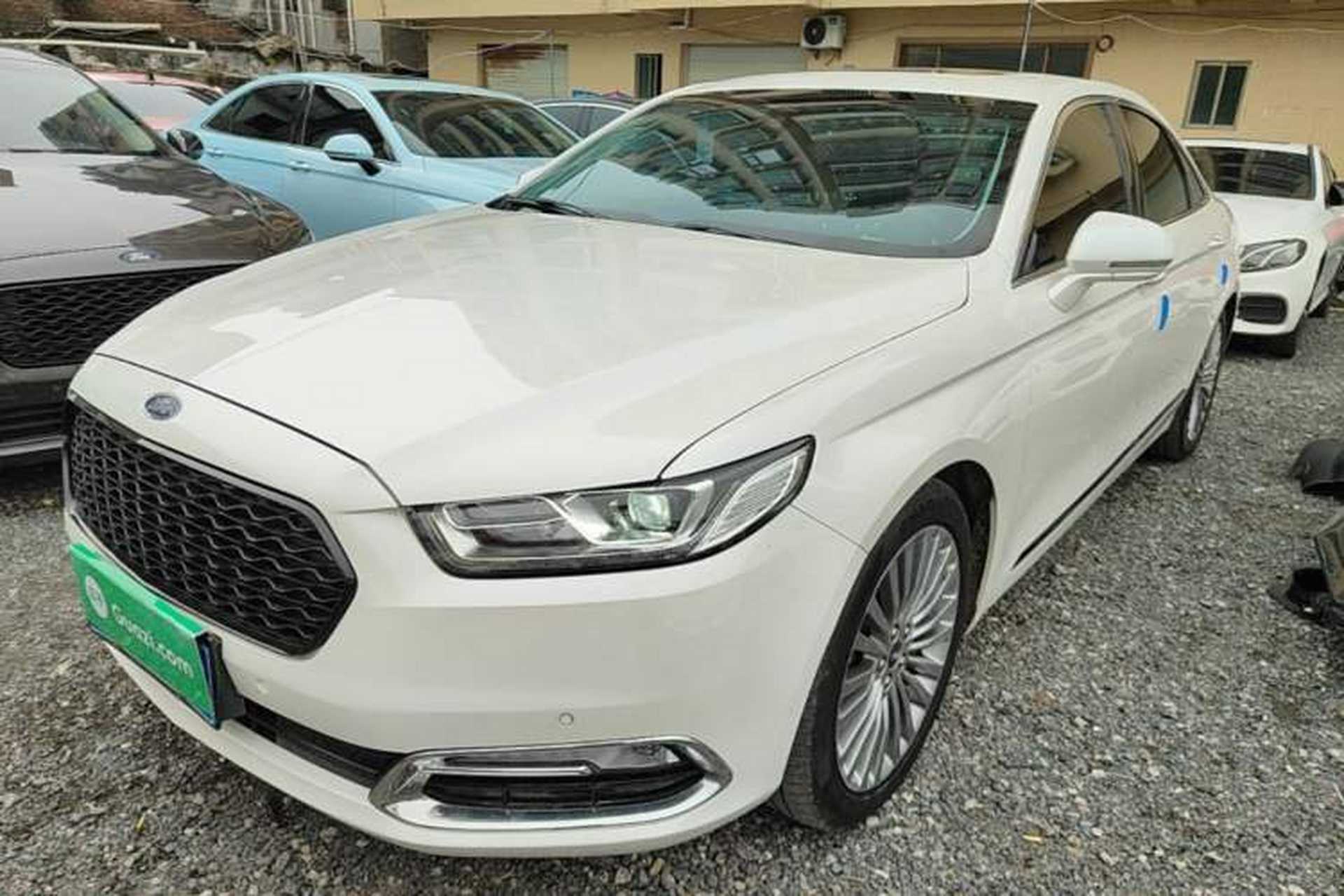 Used Ford Taurus 2018 EcoBoost 245 Premier Edition China VI Standard Front Left 45 Deg
