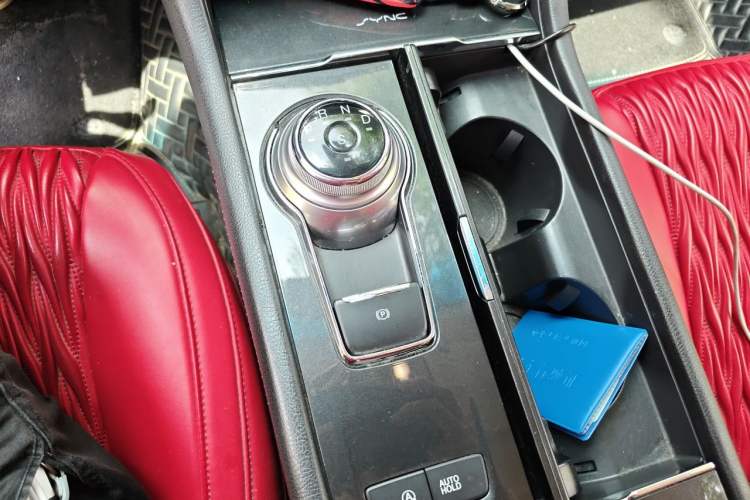 Used Ford Taurus 2018 EcoBoost 245 Fashion Edition China V Standard Gear Lever