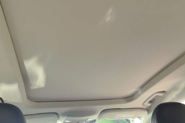 Used Ford Taurus 2018 EcoBoost 245 Premier Edition China VI Standard Headliner