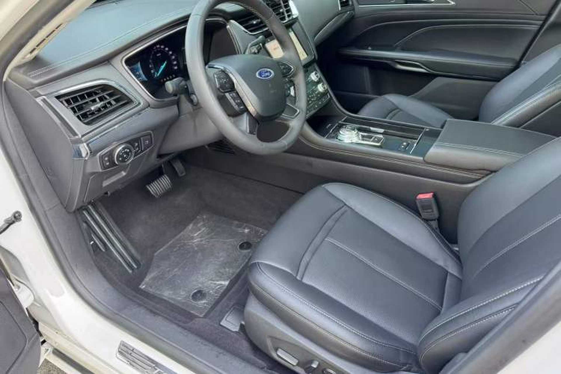 Used Ford Taurus 2018 EcoBoost 245 Fashion Edition China VI Standard Interior 1