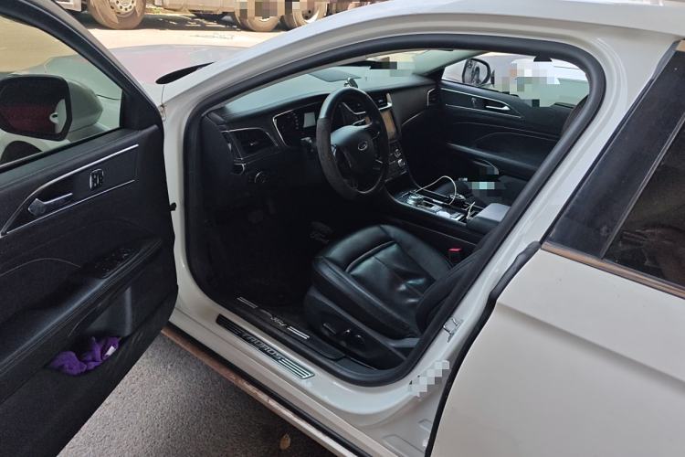 Used Ford Taurus 2018 EcoBoost 245 Fashion Edition China V Standard Interior 3