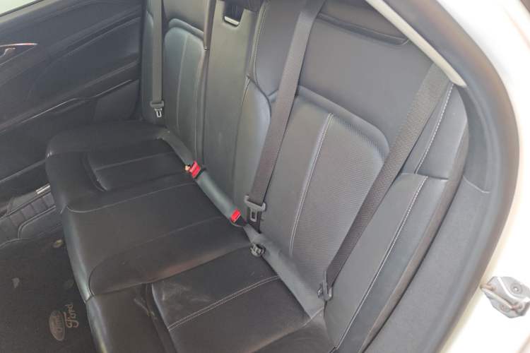 Used Ford Taurus 2018 EcoBoost 245 Fashion Edition China V Standard Interior 4