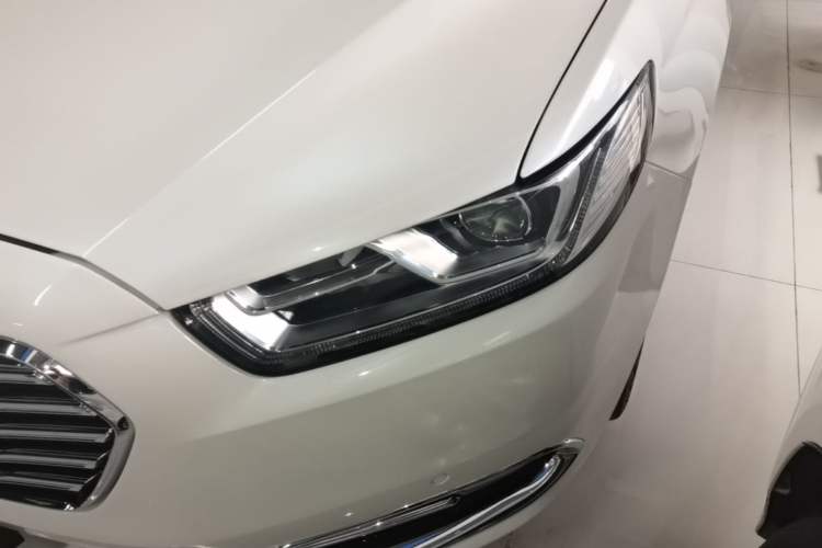 Used Ford Taurus 2018 EcoBoost 245 Premier Edition China V Standard Left Front Headlight