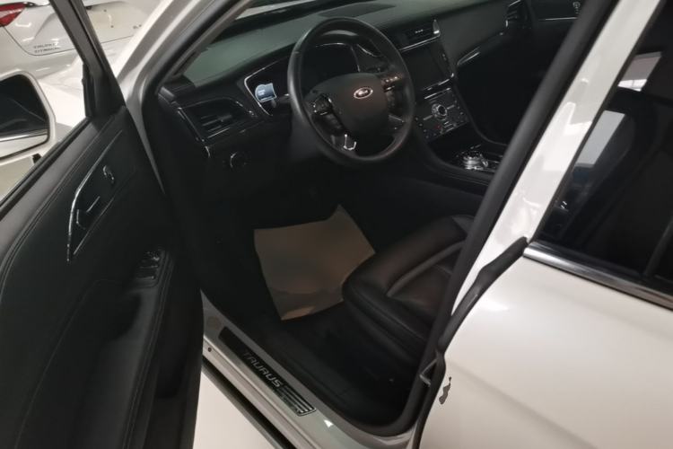 Used Ford Taurus 2018 EcoBoost 245 Premier Edition China V Standard Left Front Seat
