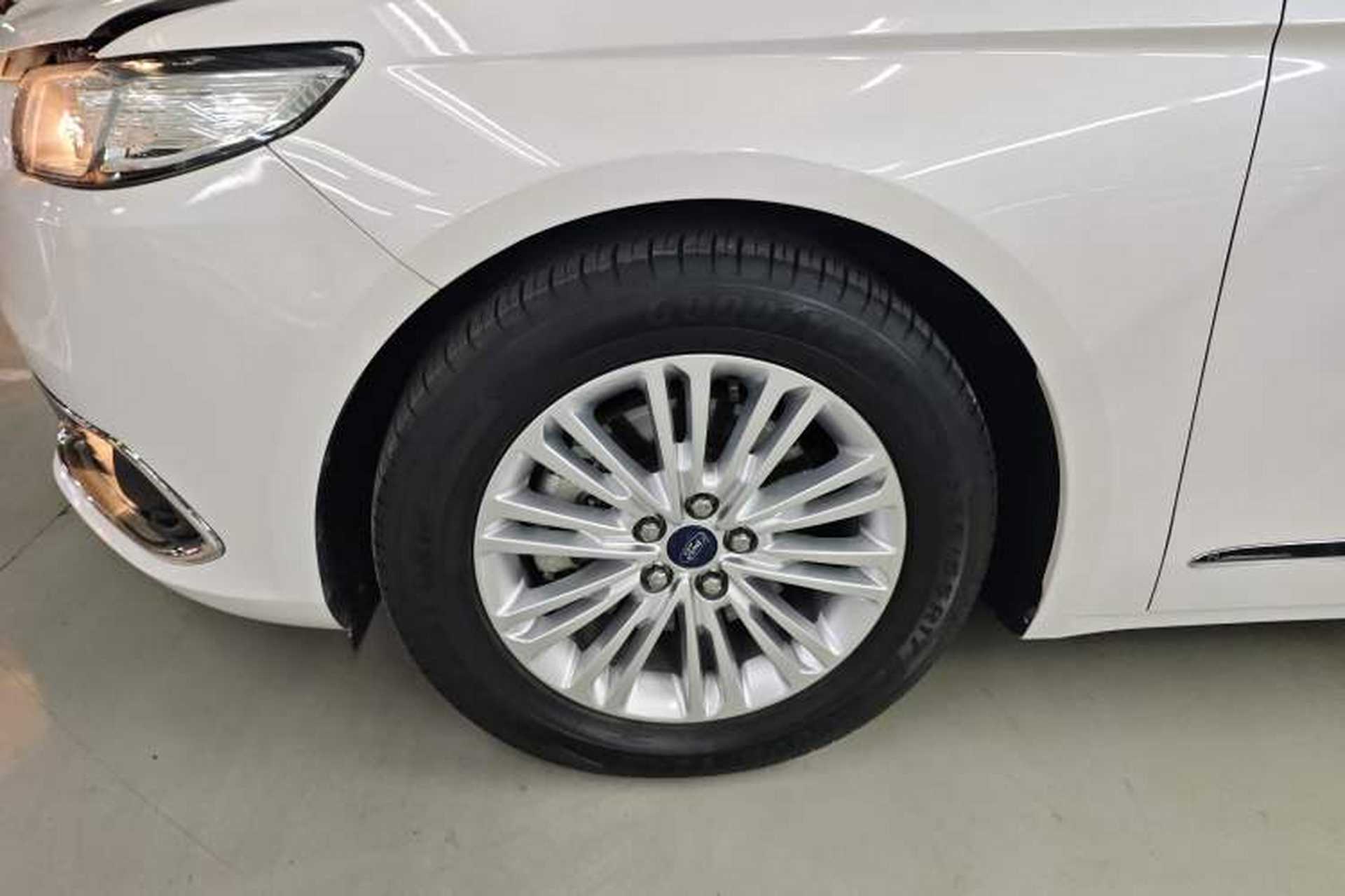 Used Ford Taurus 2018 EcoBoost 245 Fashion Edition China V Standard Left Front Wheel Hub