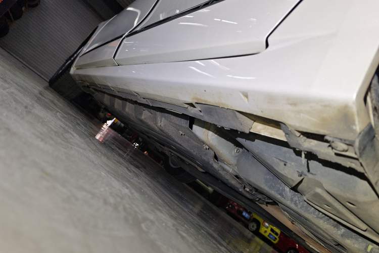 Used Ford Taurus 2018 EcoBoost 245 Fashion Edition China V Standard Left Side Sill