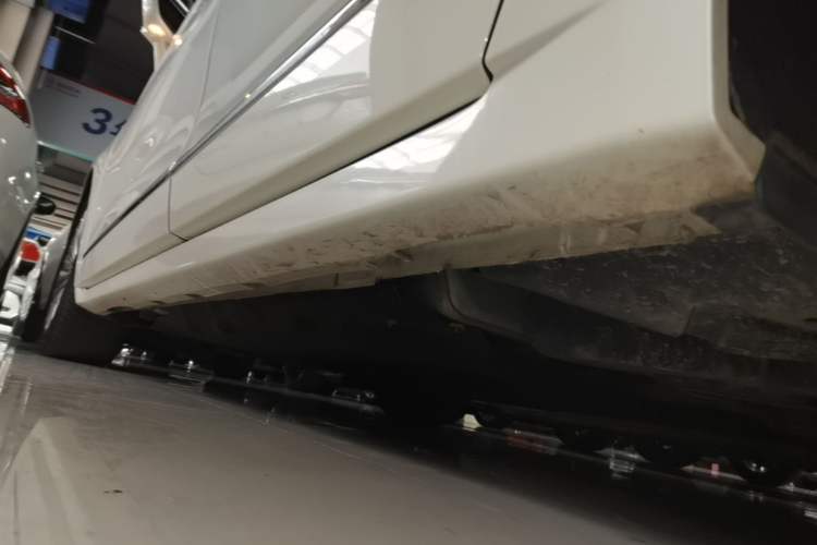 Used Ford Taurus 2018 EcoBoost 245 Premier Edition China V Standard Left Side Sill