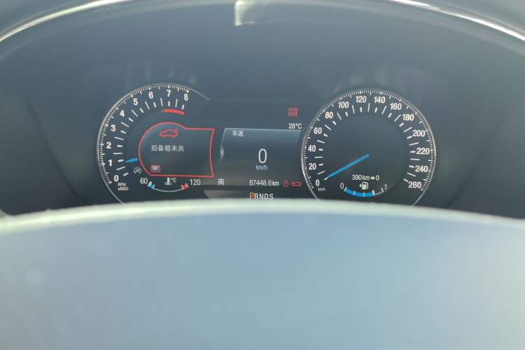 Used Ford Taurus 2018 EcoBoost 245 Premier Edition China VI Standard Odometer Close Up
