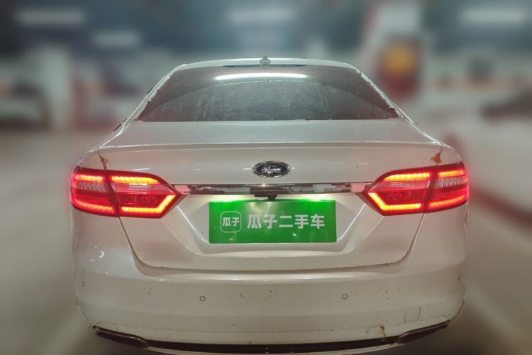 Used Ford Taurus 2018 EcoBoost 245 Premier Edition China V Standard Rear